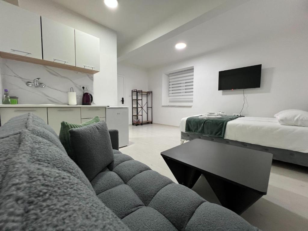 Central Park Residence - 2