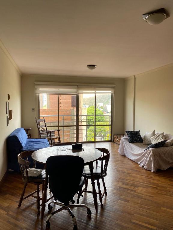 Cuarto en depa compartido - 2