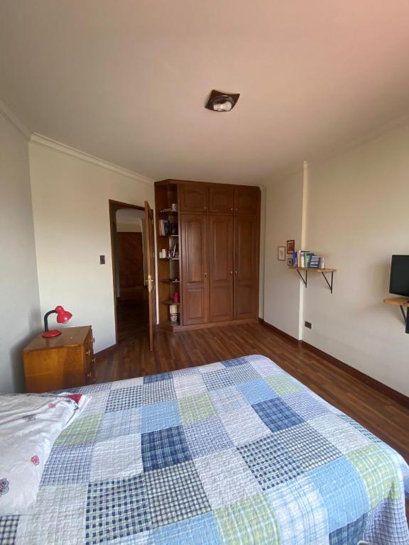 Cuarto en depa compartido - 4