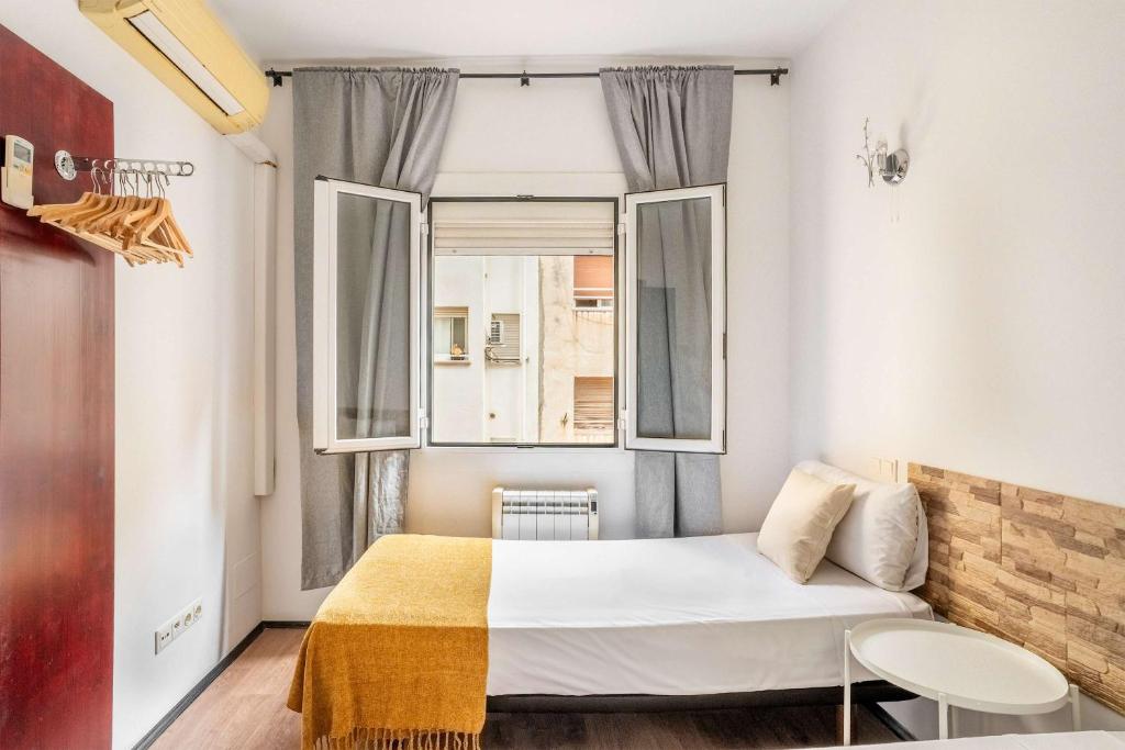 The Collection Barcelona - 4- Bedroom Apartment in Gracia Village - 5
