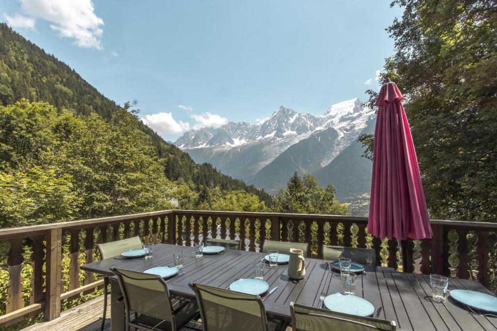 Datcha of Sky -Jardin - Calme - 180 vues - 9 chambres & Studio Appt - 2