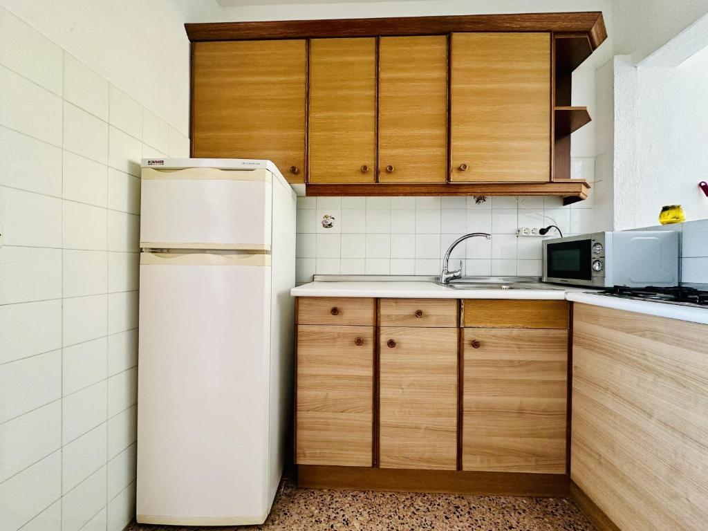 EL SOL. Tu hogar junto al mar – Apartamento cómodo para 5 personas en Roses. - ES-258-57 - 3