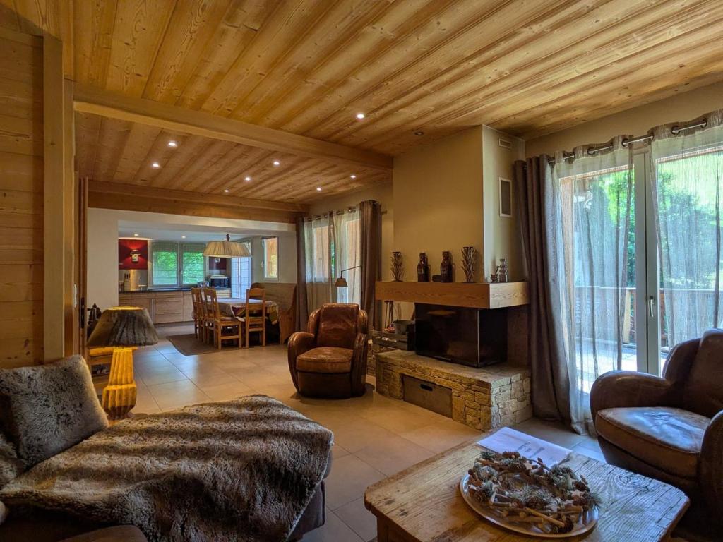 Ski au pied, duplex rénové 4 ch, terrasse, cheminée, tout confort - FR-1-459-22, La Clusaz
