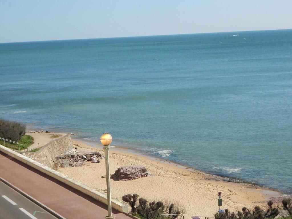 Studio face à la mer avec balcon, garage privé et équipements modernes - Les Sables-d'Olonne - FR-1-92-624 - 2