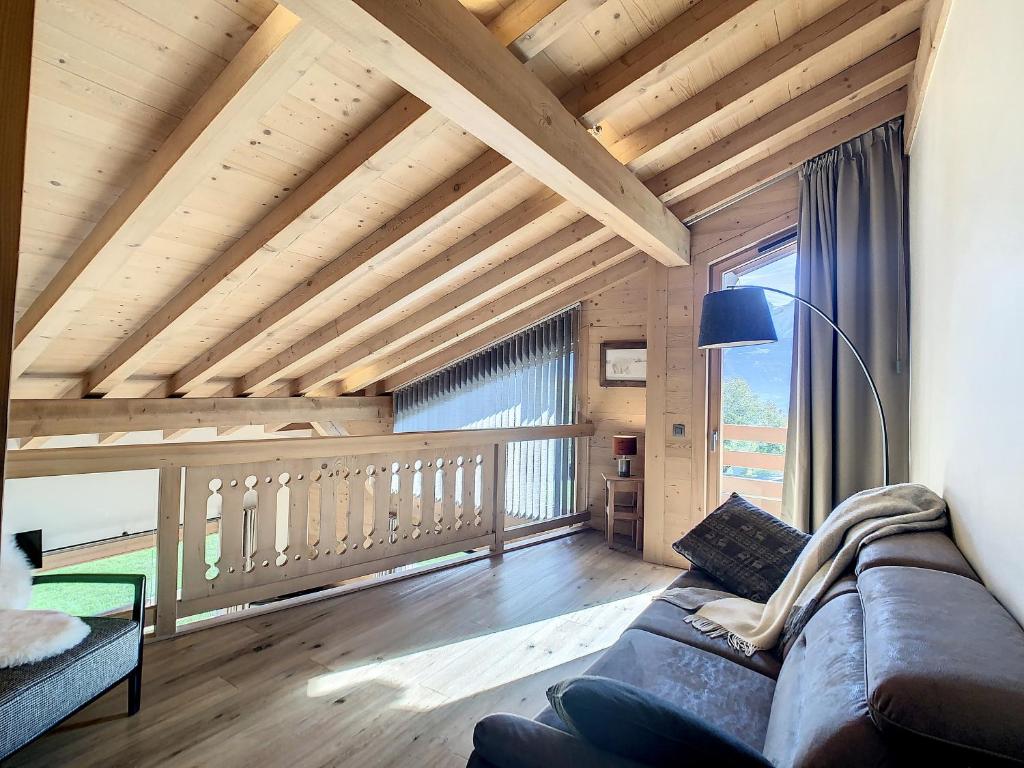 Duplex neuf avec terrasse face au Mont Blanc, 3 chambres et mezzanine, à 3 km du centre de Combloux - 4