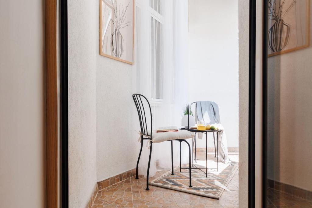 Soul House 110m2 with Balcony & Foosball Old Town - 4