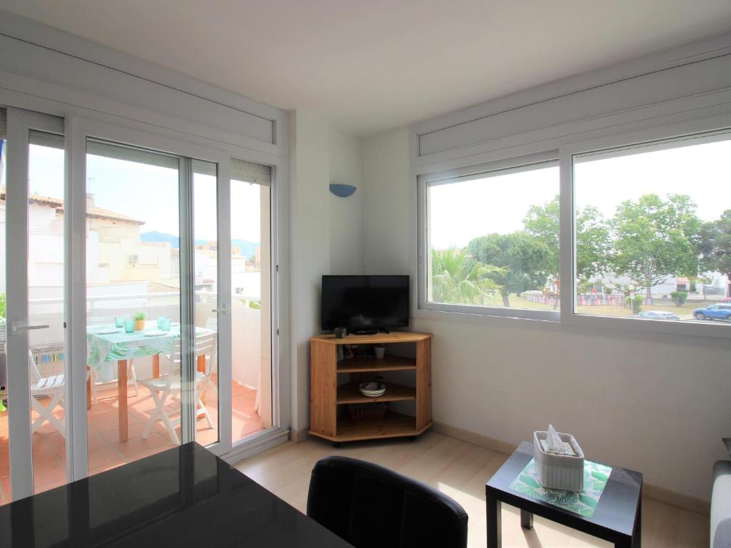 Moderno apartamento con piscina y terraza en Santa Margarita, Roses - ES-228-148 - 3