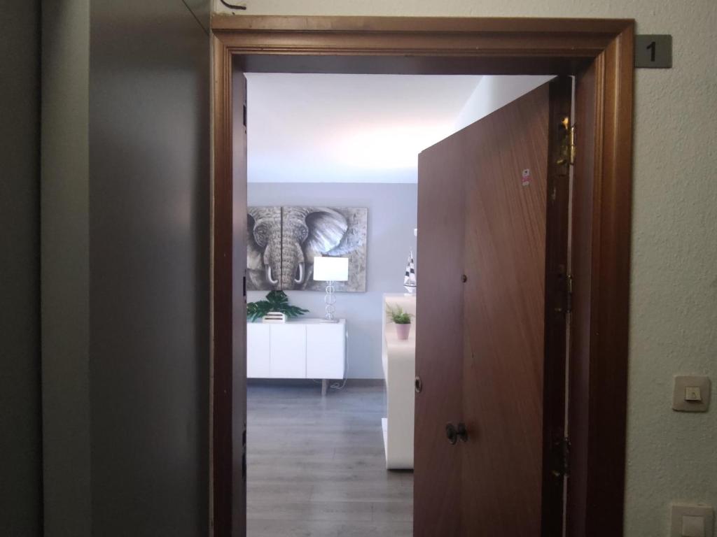 Apartamento Moderno en el Centro de Platja d'Aro - Cerca de la Playa y Parking Incluido - ES-209-54 - 5