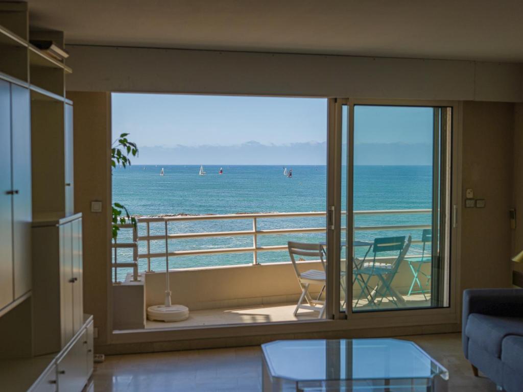 Appartement Face Mer - 2 Chambres, Terrasse, Garage, Wi-Fi - FR-1-197-603 - 4