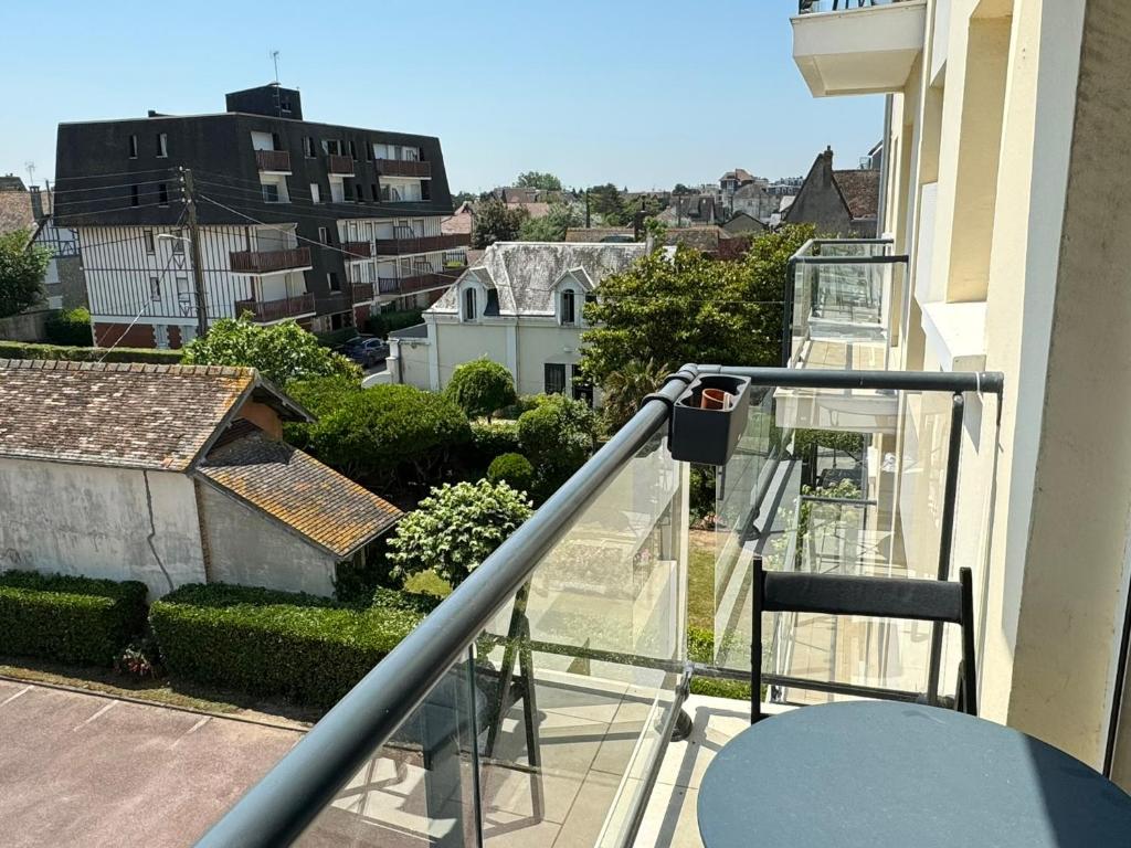 Studio Central à Cabourg avec Balcon, Wifi Gratuit & Parking - FR-1-487-372 - 3