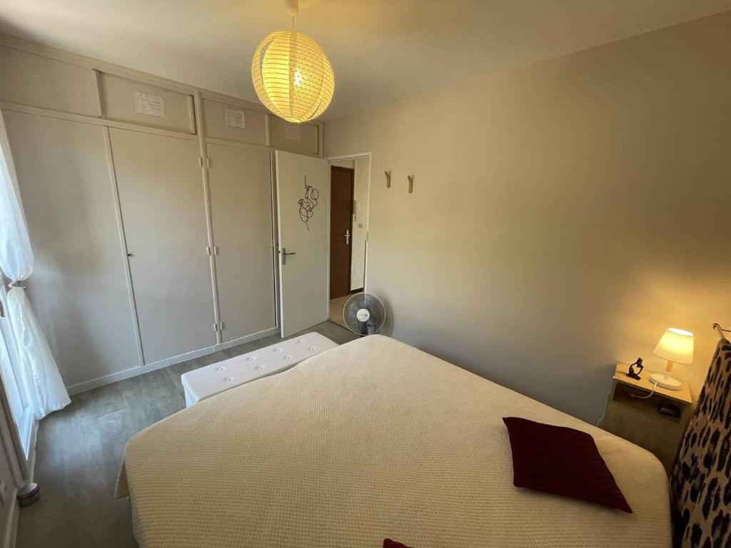 Charmant T2 rénové, 4 couchages, proche plage et port, balcon, parking sécurisé, St-Cyprien - FR-1-106-55 - 5