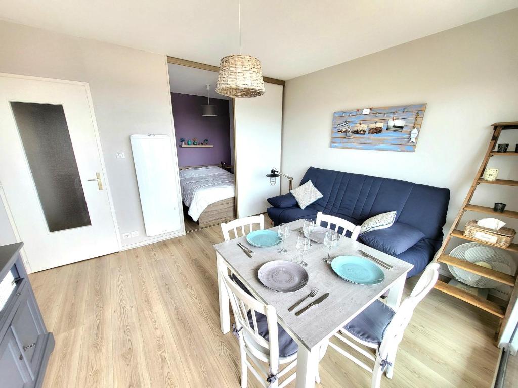 Studio Refait à Neuf, Proche Plage et Commerces - FR-1-92-951, Les Sables-dʼOlonne