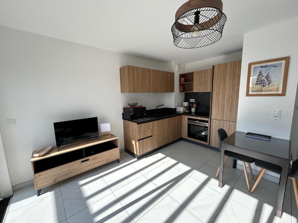 Appartement moderne 40m², climatisation, parking, proche plage - FR-1-837-24 - 5