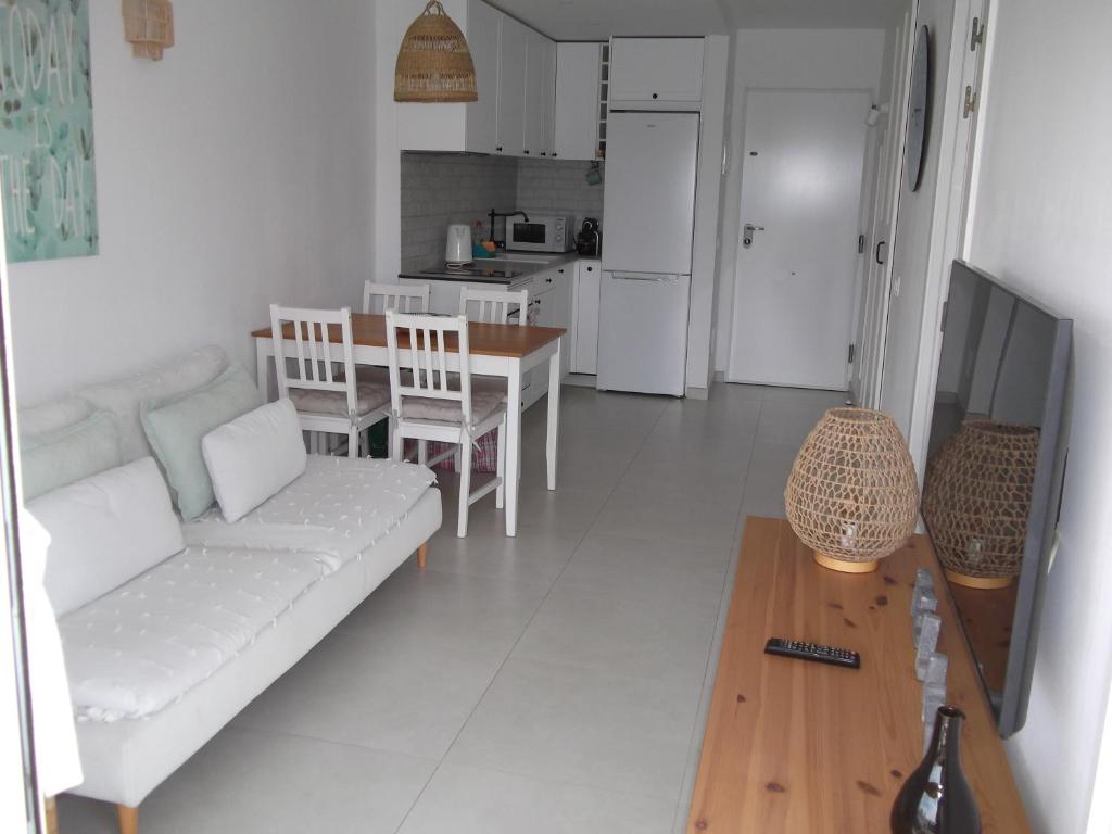 TORRES DEL SOL to 50 METTERS PLAYA LAS VISTAS Best beach Tenerife - 4