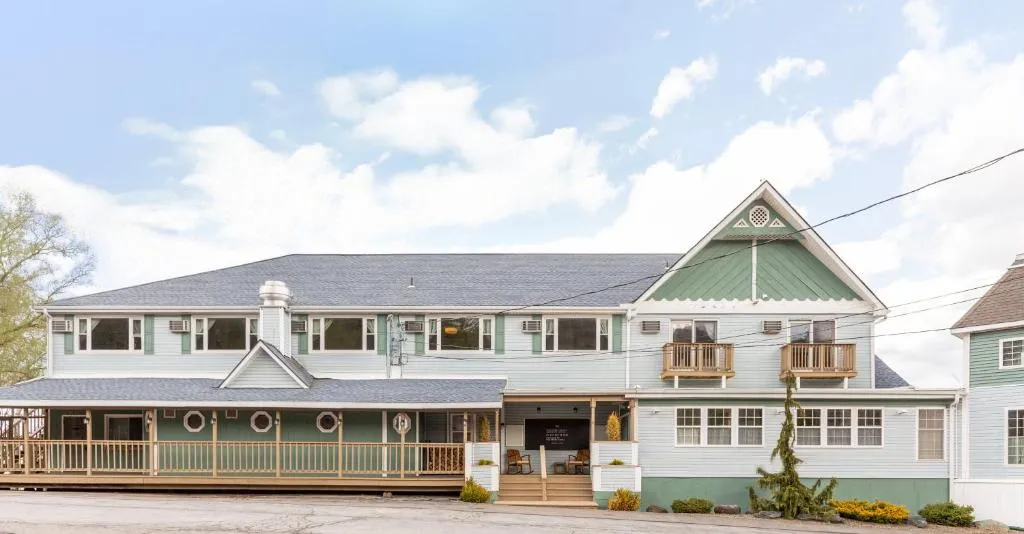 The Perch Hotel, hotel in East Windham