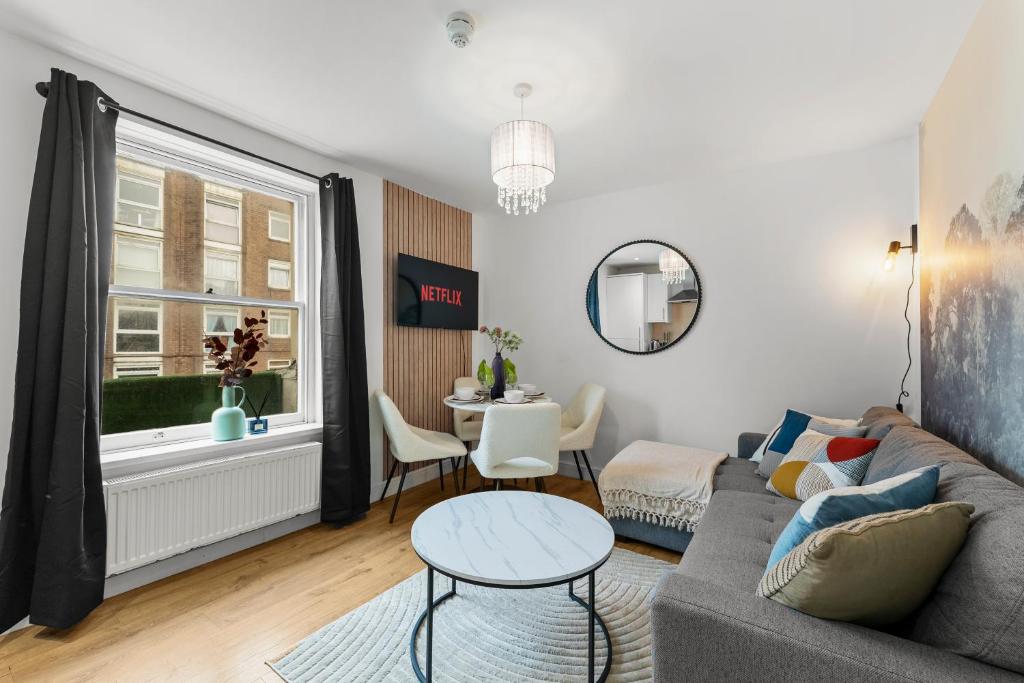 Stylish 3 bed Flat in Brighton - Sleeps 8, Brighton and Hove