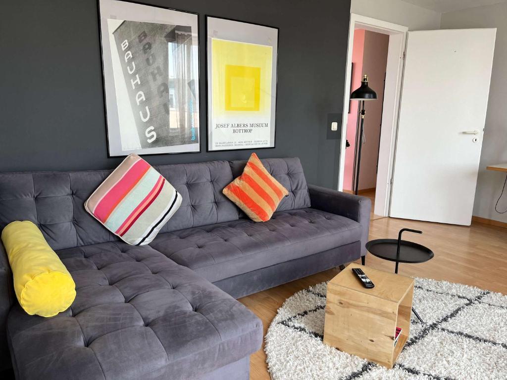 COOLEST Apartment in Berlin, easy Check-in, near BER Airport - Quiet&Cozy Penthouse, Schönefeld