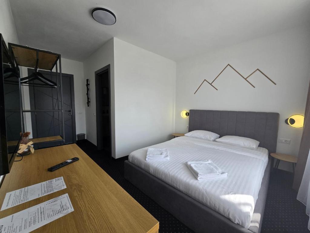 Nort Inn - Luncile Prigoanei, Sureanu, Oasa, Transalpina, Tău Bistra