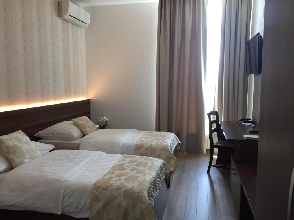 Hotel Samaria photo