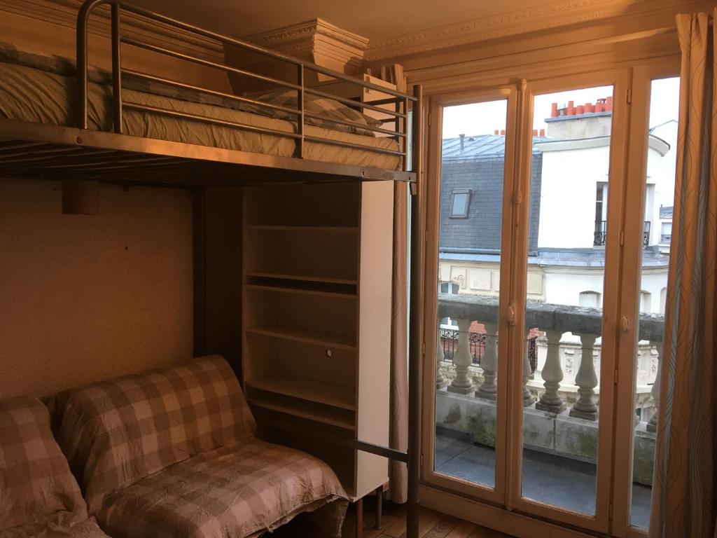 STUDIO 12ième - 3
