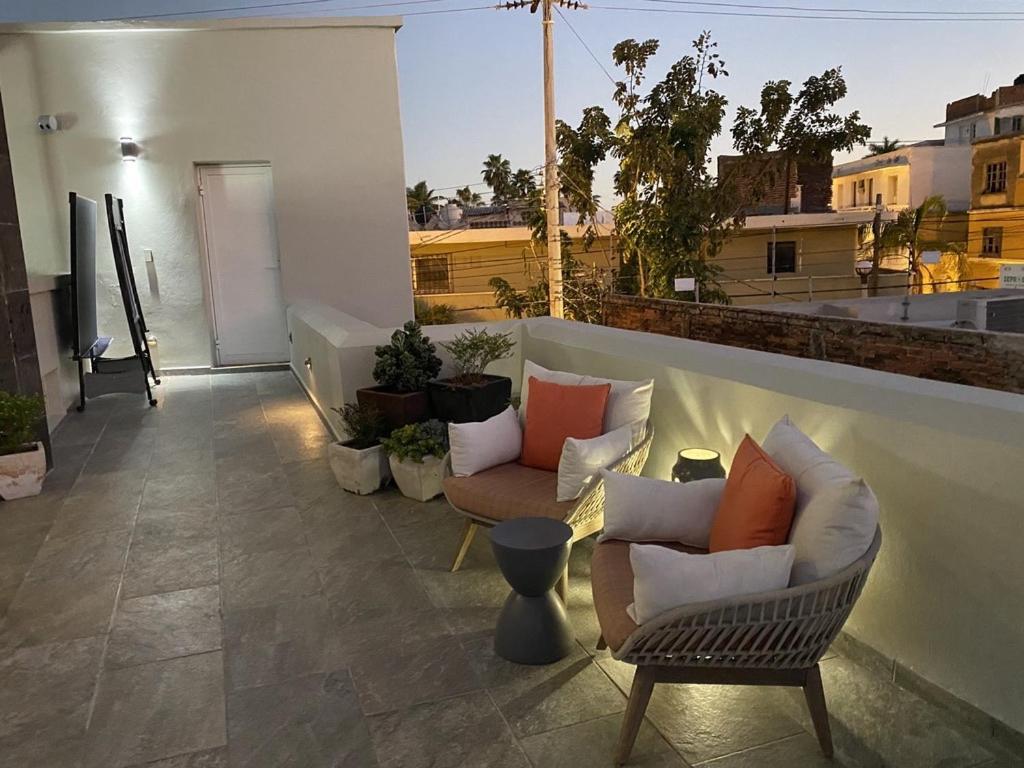 Stylish Home with Roof-Top Patio - Historic Centre - 5