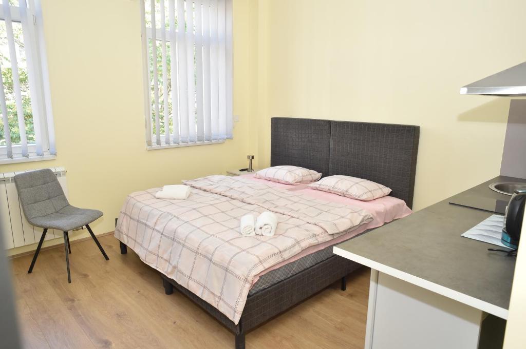 mir rooms and apartments - 1