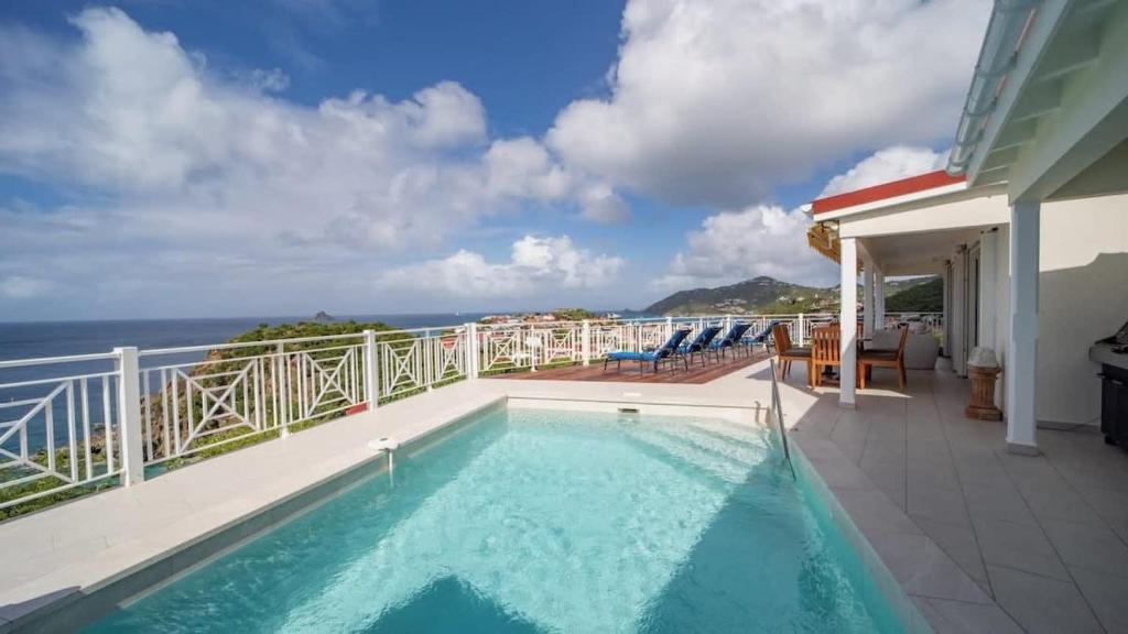 Enjoy Sunset of Gustavia Port in Posh Creole-Style Villa, Gustavia