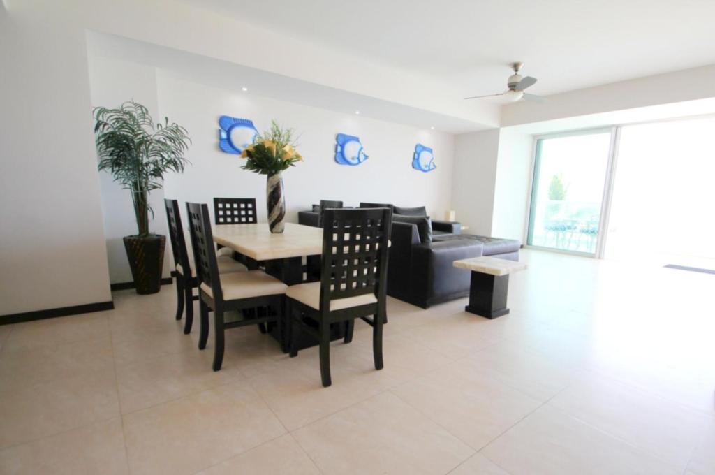 Oceanview Luxury Condo at Peninsula Mazatlán - 5