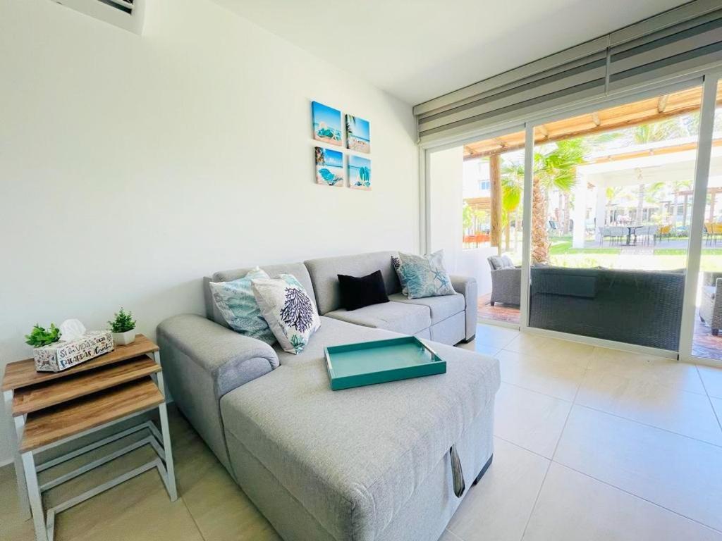 Tropical Condo - Close to Beach and Waterpark - 4