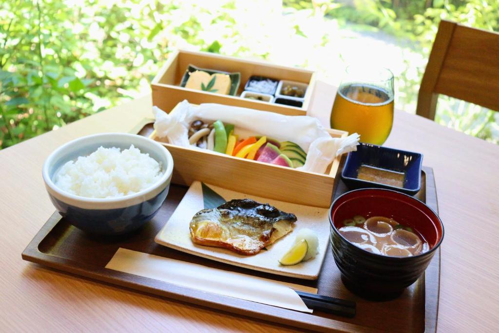 餐飲服務