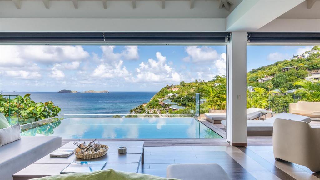 Spectacular Villa with Relaxing Atmosphere, Gustavia