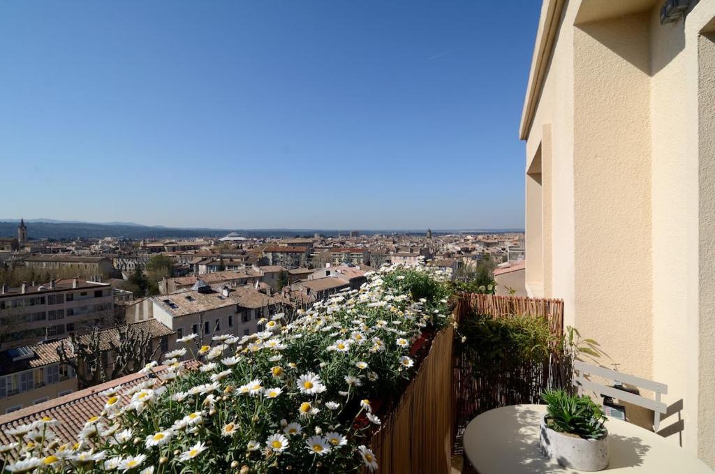 Apt with AC in Aix-en-Provence City Center, La Celle-sous-Gouzon