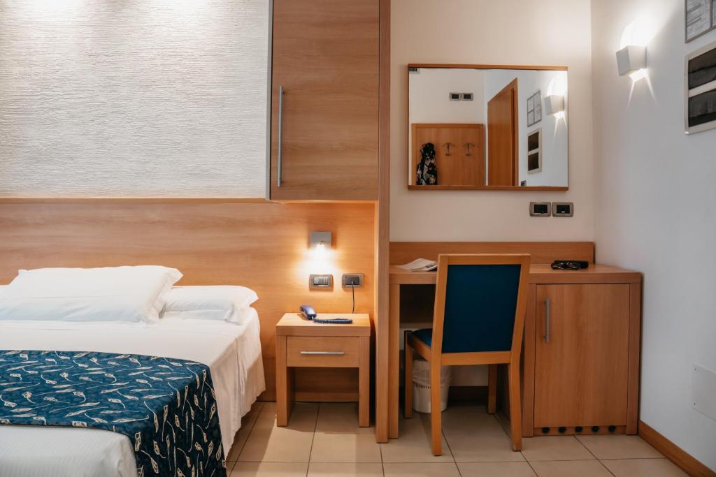 Hotel Tropical — Hotel rooms in Jesolo, Veneto
