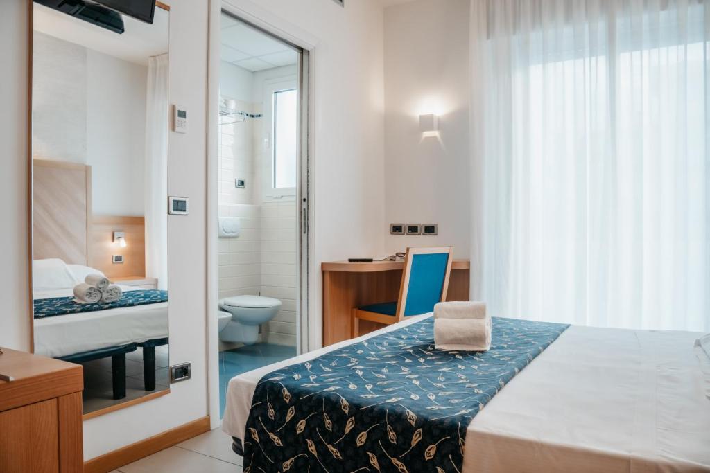 Hotel Tropical — Hotel rooms in Jesolo, Veneto