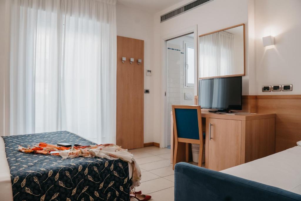 Hotel Tropical — Hotel rooms in Jesolo, Veneto