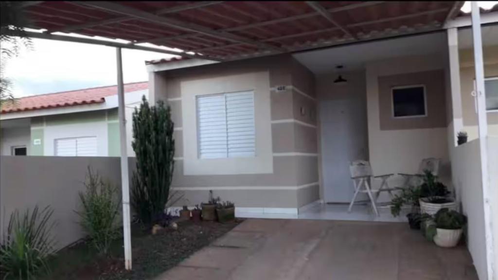 Casa com 2 quartos em condomínio, Montes Claros