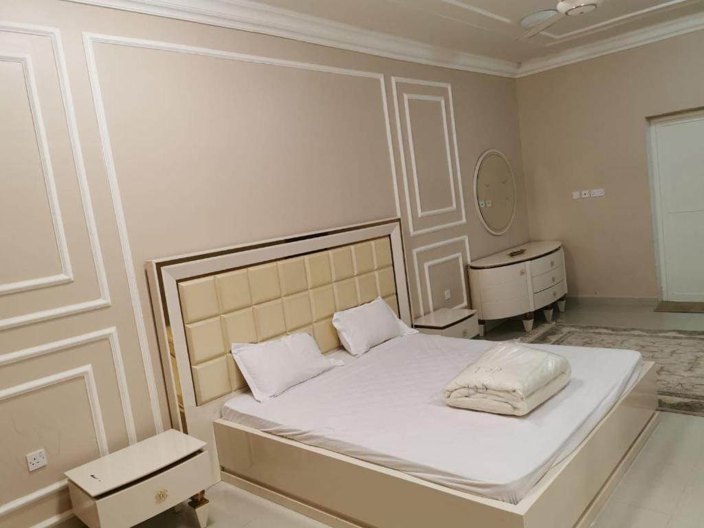 ظفار صلاله عوقد, Salála