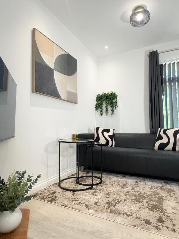 'The Luxury Snug' - A Charming Modern Luxury 2-Bed Flat with Parkview - Free Parking, Northampton