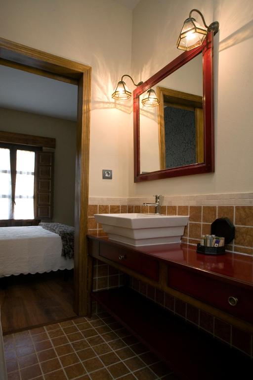 Posada Los Condestables Hotel & Spa photo