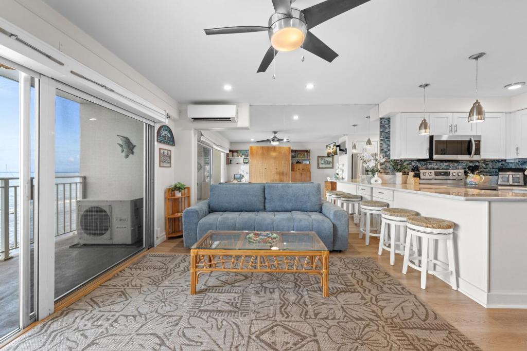 Lahaina Roads 407, Lahaina