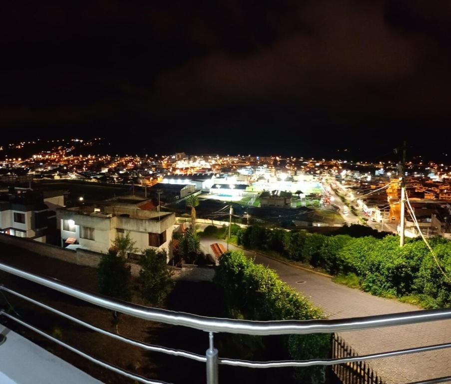 Casa moderna con excelente vista - 2