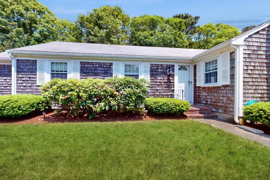 Sunroom Serenity, Yarmouth