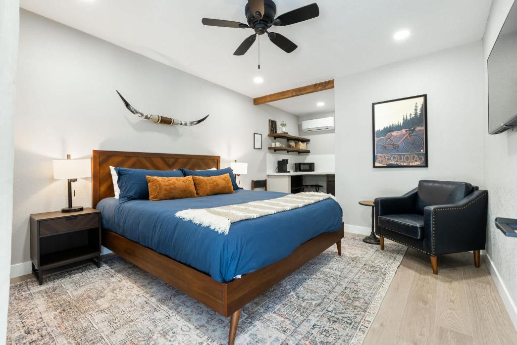 The Moro | Sequoia Motel RM3, Three Rivers