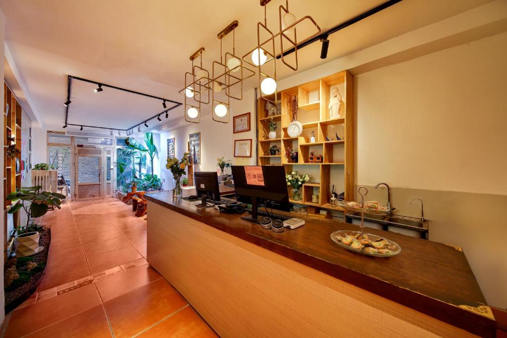 西安閱城瓦舍旅行酒店鍾樓南門店 (Xian Travelling With Hostel Zhu Que Men)