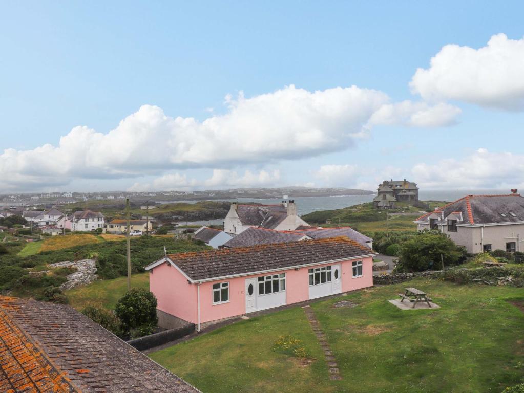 Sea Views No 8 Plas Darien, Holyhead