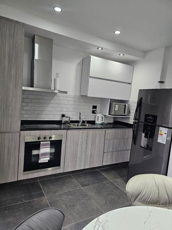 Nova Suites , a estrenar con asador y cochera privada, Villa Mercedes