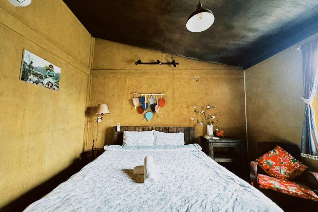 Maison de Hill Home