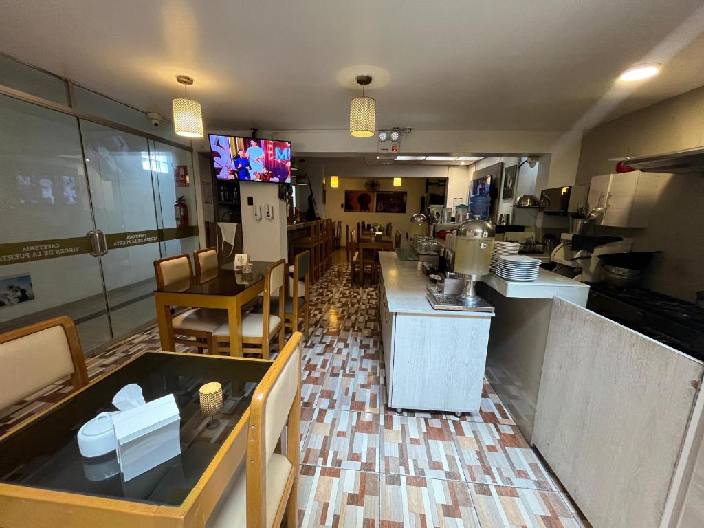 Hotel Labrador - 2