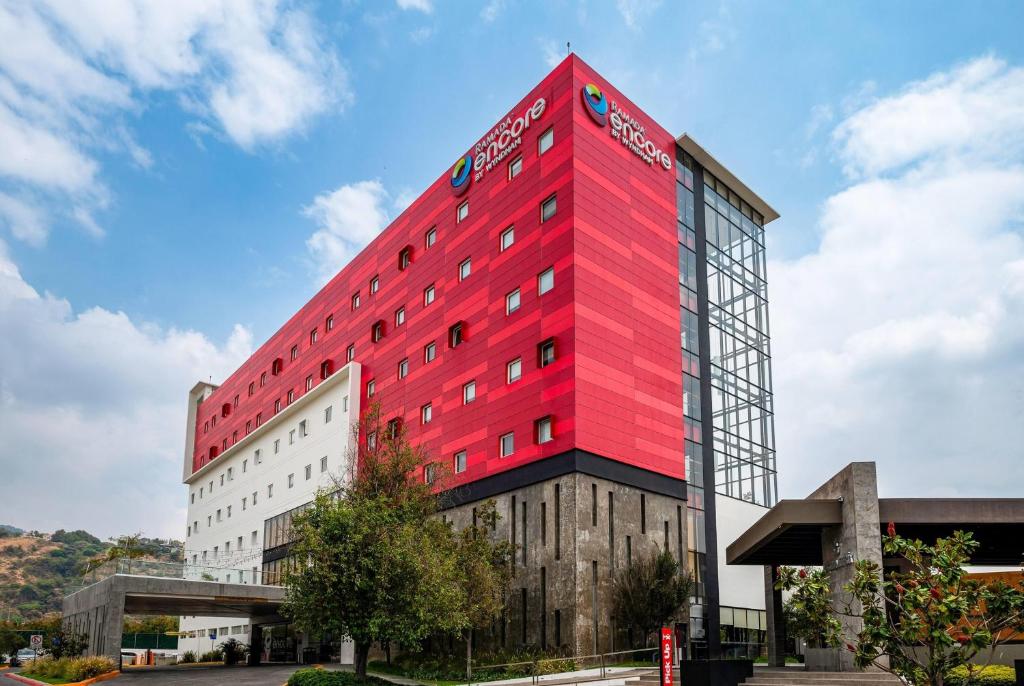 Ramada Encore by Wyndham Guadalajara Sur - 2