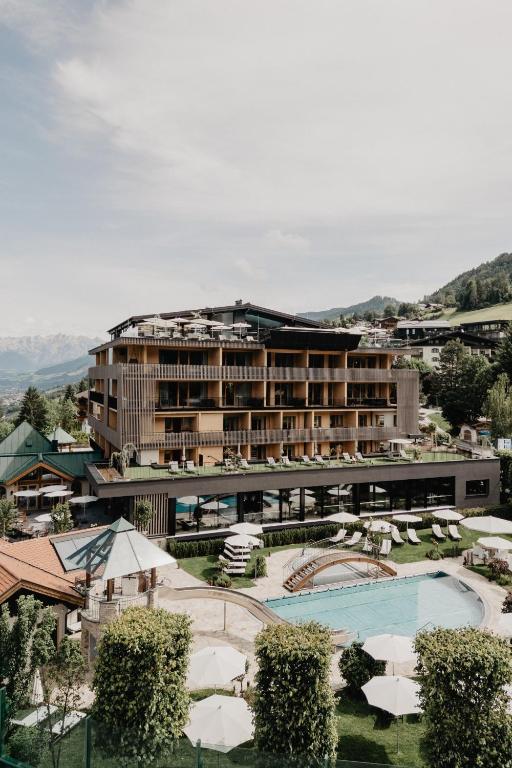 Hotel Berghof - St Johann in Salzburg - 1